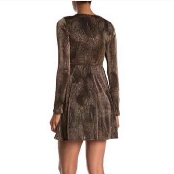 NWT Show Me Your Mumu Dominique Gold Shimmer Long Sleeve Babydoll Mini Dress XL - Picture 4 of 10